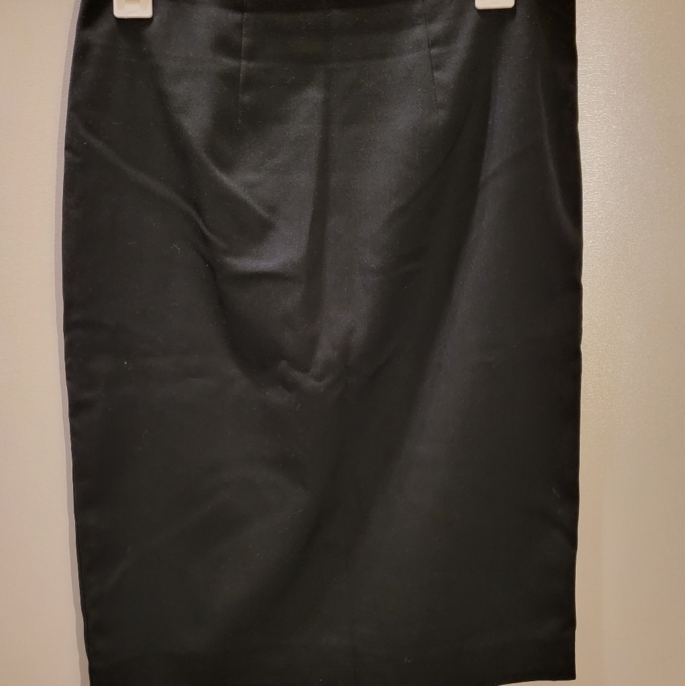 Black pencil skirt